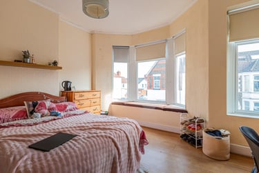 4 bed house, Dogfield Street, Cathays, Cardiff, CF244QL - Image 4